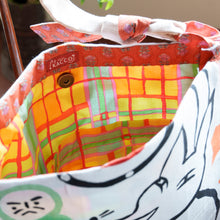 画像をギャラリービューアに読み込む, ショルダーバッグ - 踊る狐と猫 -