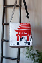 画像をギャラリービューアに読み込む, ショルダーバッグ - 千本鳥居 -