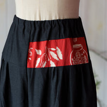 画像をギャラリービューアに読み込む, ガウチョパンツ - いのししみくじ・赤 - size L