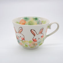 画像をギャラリービューアに読み込む, ティーカップ − かくれんぼ –