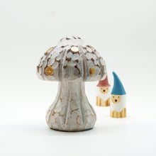 画像をギャラリービューアに読み込む, 木製きのこ