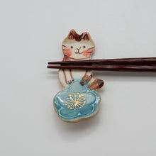 画像をギャラリービューアに読み込む, 箸置き - 桜にゃんこ -