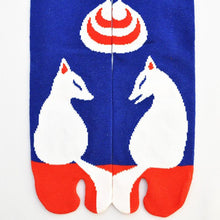 画像をギャラリービューアに読み込む, 足袋靴下 - 狛狐