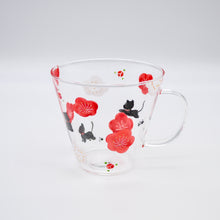 画像をギャラリービューアに読み込む, ガラスマグカップ -  紅白梅と黒猫(耐熱ガラス)