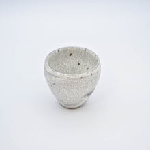 画像をギャラリービューアに読み込む, .ぐい呑 裂粉引き