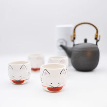 画像をギャラリービューアに読み込む, 胴〆湯呑み - 白狐(鍵)