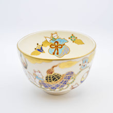 画像をギャラリービューアに読み込む, .キツネ抹茶碗  - 宝尽くし -