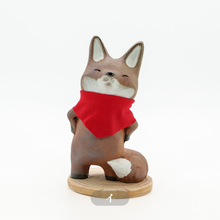 画像をギャラリービューアに読み込む, 立ちキツネ (茶)
