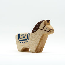 画像をギャラリービューアに読み込む, 積み木うま
