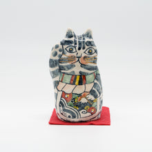 画像をギャラリービューアに読み込む, 陶人形 - まねきねこ -
