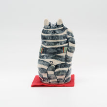 画像をギャラリービューアに読み込む, 陶人形 - まねきねこ -
