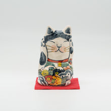 画像をギャラリービューアに読み込む, 陶人形 - まねきねこ -
