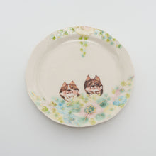 画像をギャラリービューアに読み込む, 花咲くワンコの小皿 -
