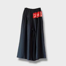 画像をギャラリービューアに読み込む, ガウチョパンツ - いのししみくじ・赤 - size L
